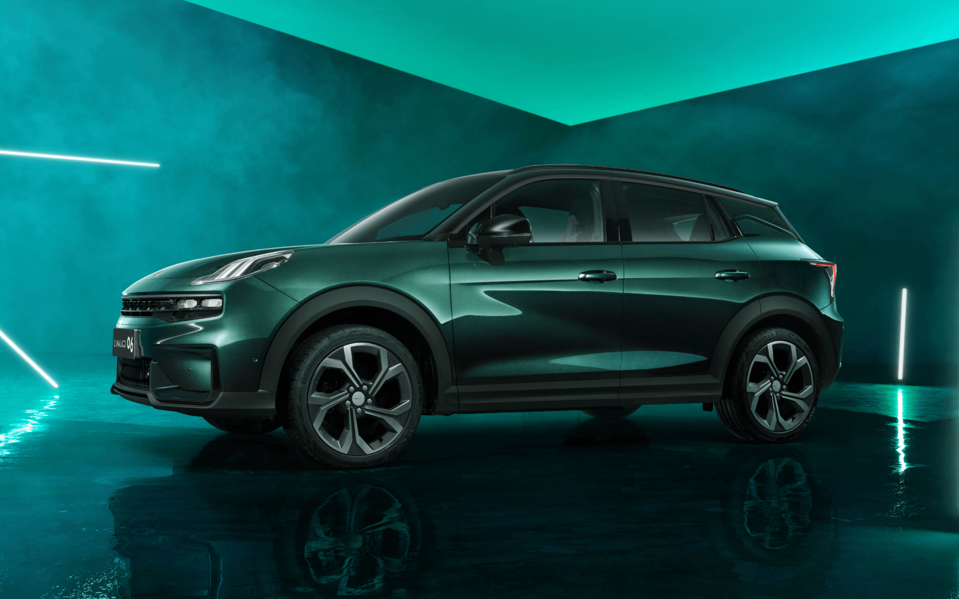 Hình ảnh xe LYNK & CO 06 1.5 TURBO 2025