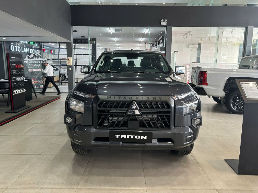 Hình ảnh xe MITSUBISHI TRITON UT GLX 4X2 AT 2025