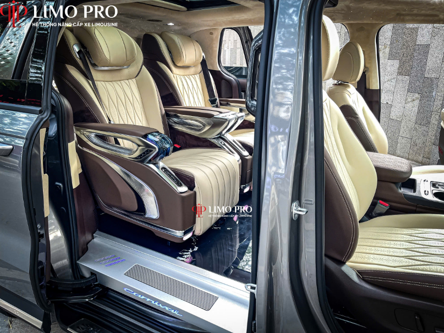 Hình ảnh phụ kiện 🌟 NÂNG CẤP NỘI THẤT LIMOUISINE – TONE NÂU KEM SANG TRỌNG, TINH TẾ