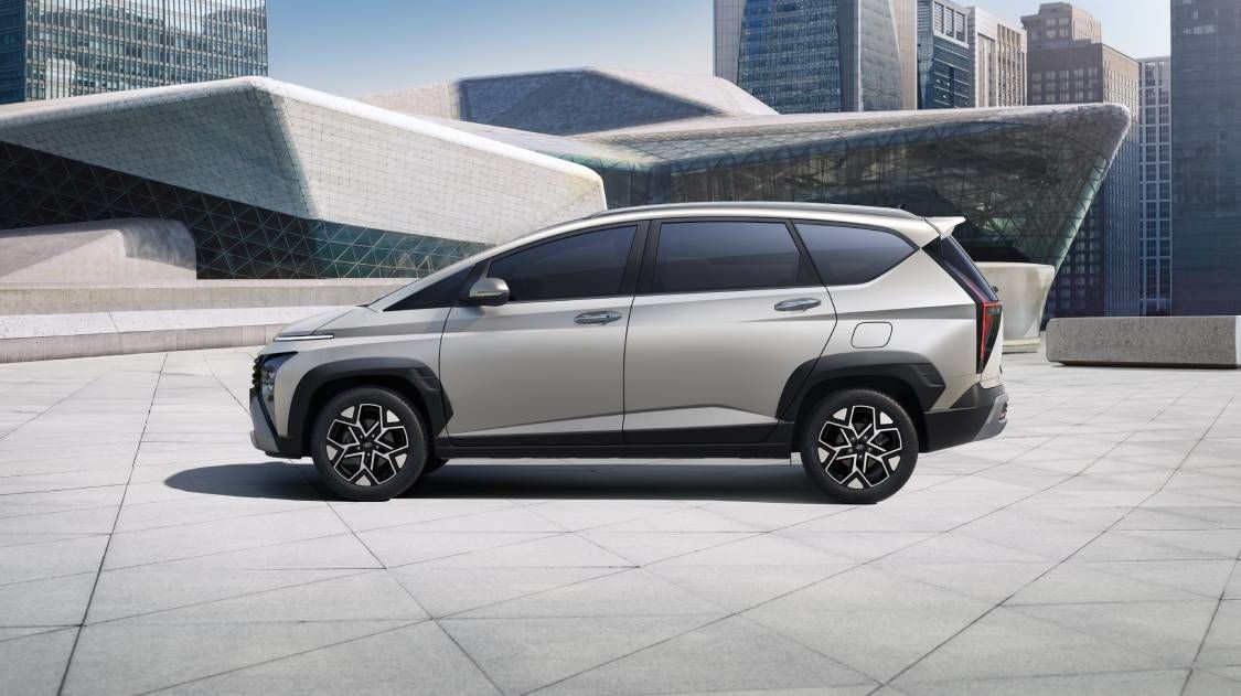 Hình ảnh xe HYUNDAI STARGAZER CAO CẤP 2025 TRẮNG