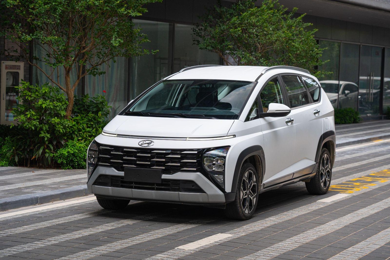 Hình ảnh xe HYUNDAI STARGAZER CAO CẤP 2025 TRẮNG