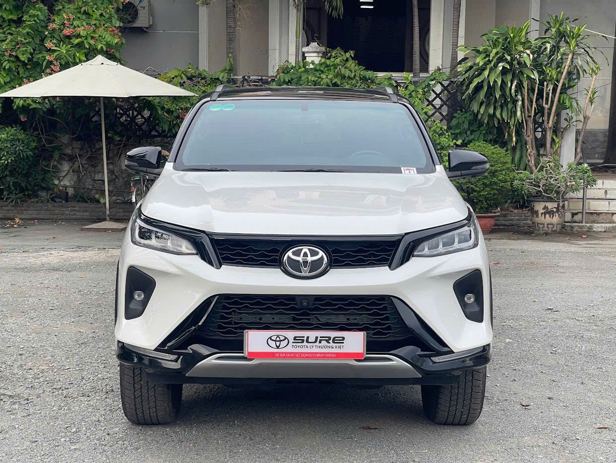 Hình ảnh xe TOYOTA FORTUNER 2024 - 11,300KM