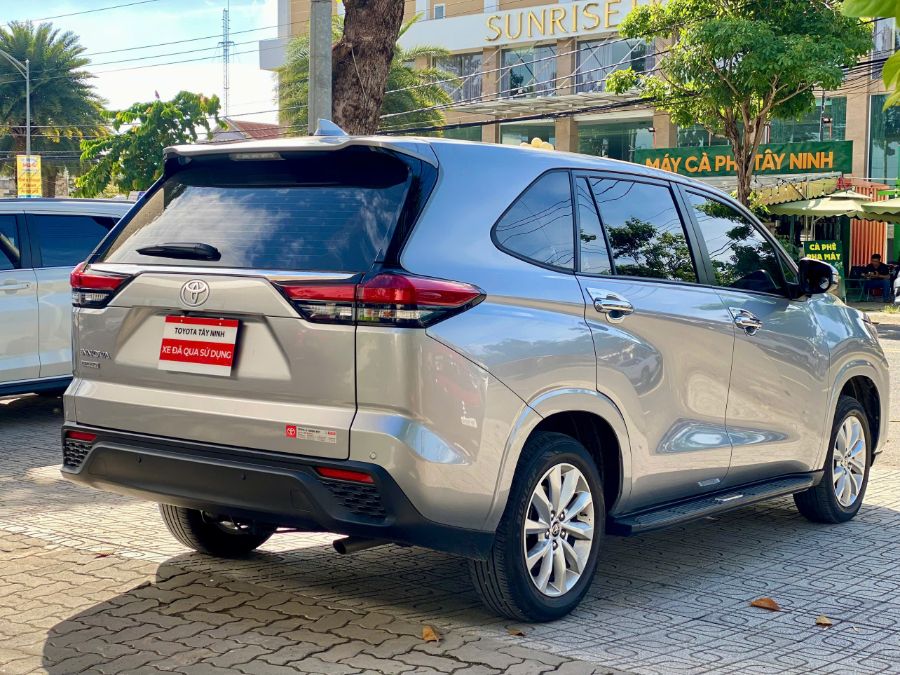 Hình ảnh xe TOYOTA INNOVA CROSS 2025 - 17,000KM