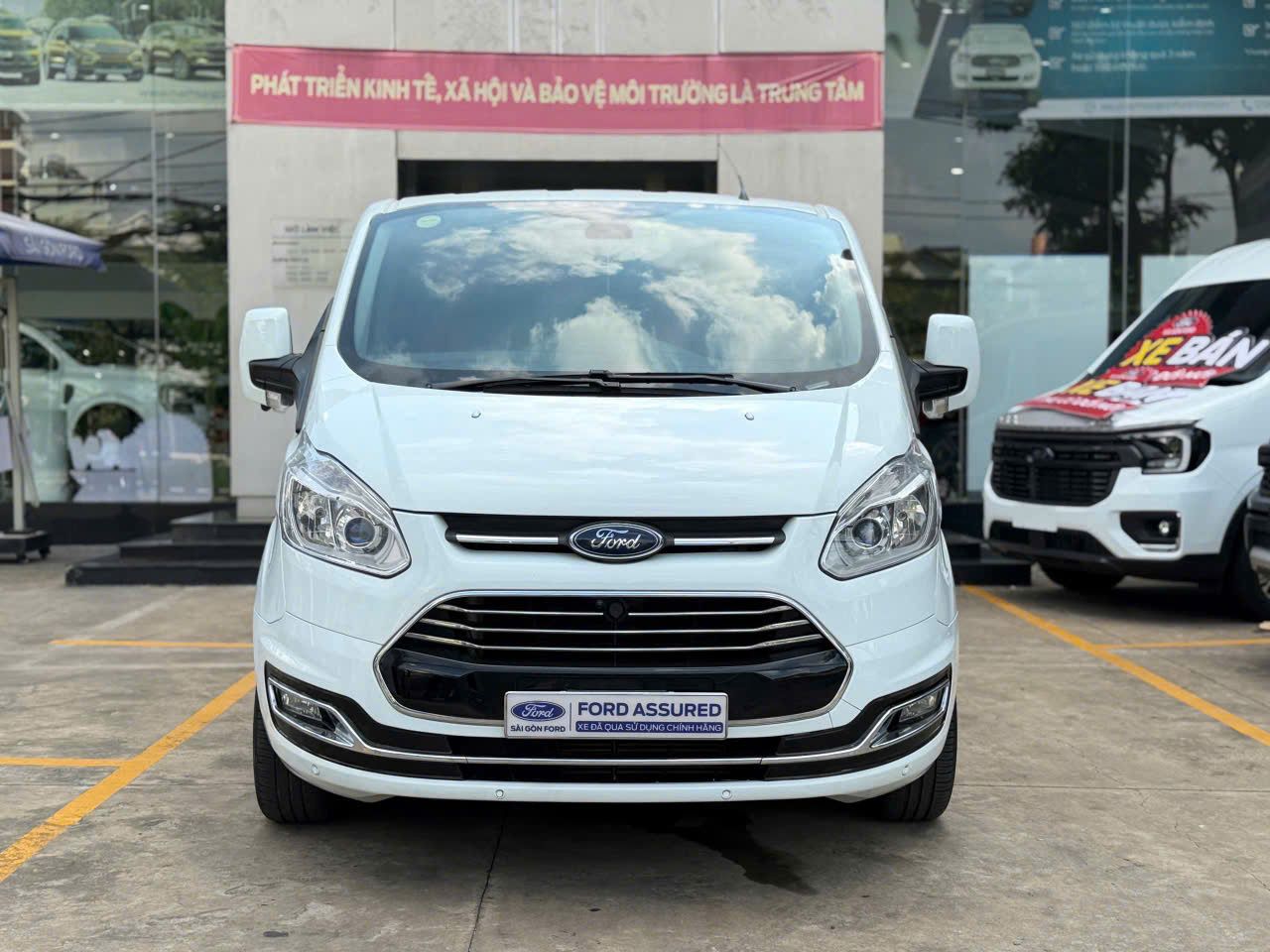 Hình ảnh xe FORD TOURNEO 2021 - 54.500KM