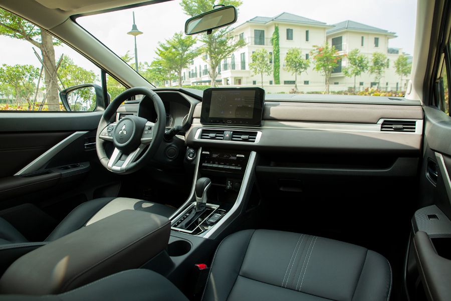 Hình ảnh xe MITSUBISHI XPANDER PREMIUM - BẠC - NEW 2025
