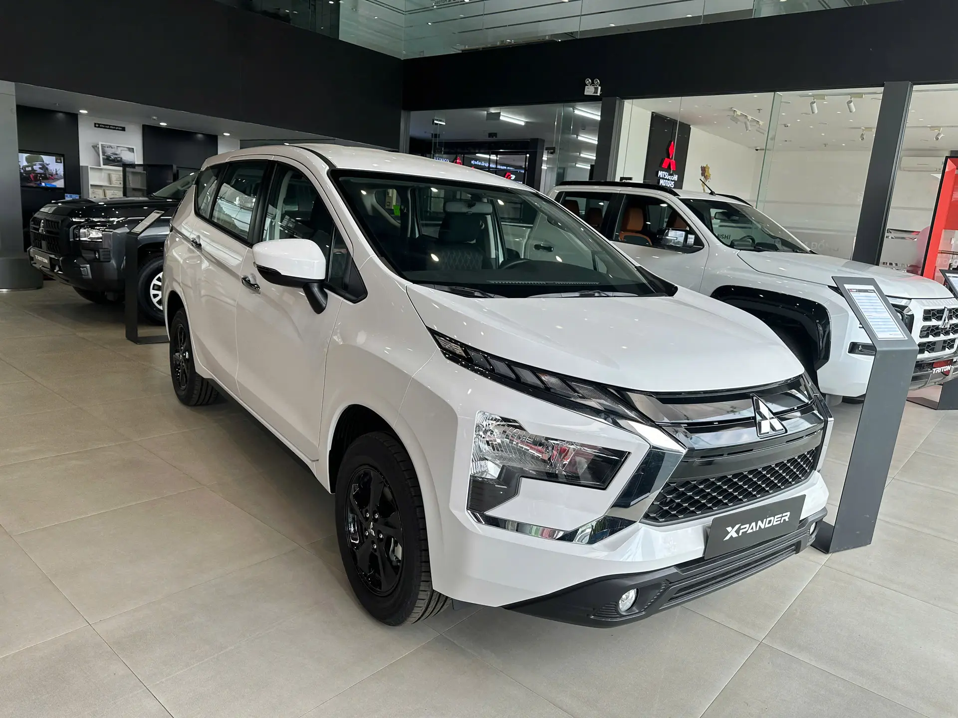 Hình ảnh xe MITSUBISHI XPANDER PREMIUM 2025