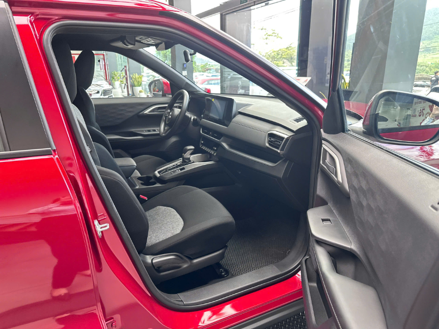 Hình ảnh xe MITSUBISHI XFORCE GLX 2025