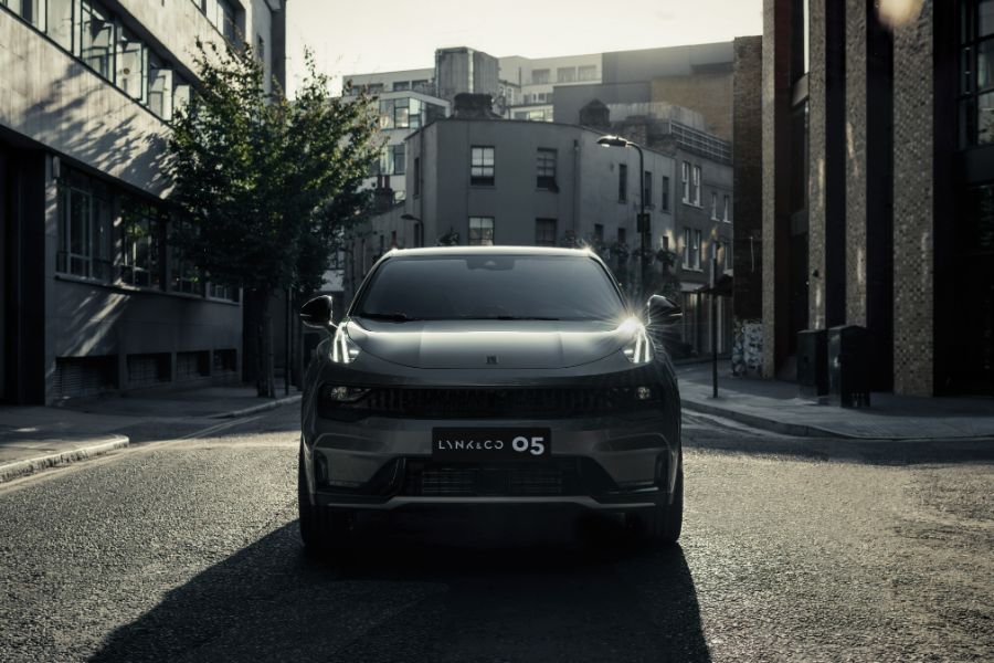 Hình ảnh xe LYNK & CO 05 HYPERHALO XÁM 2024