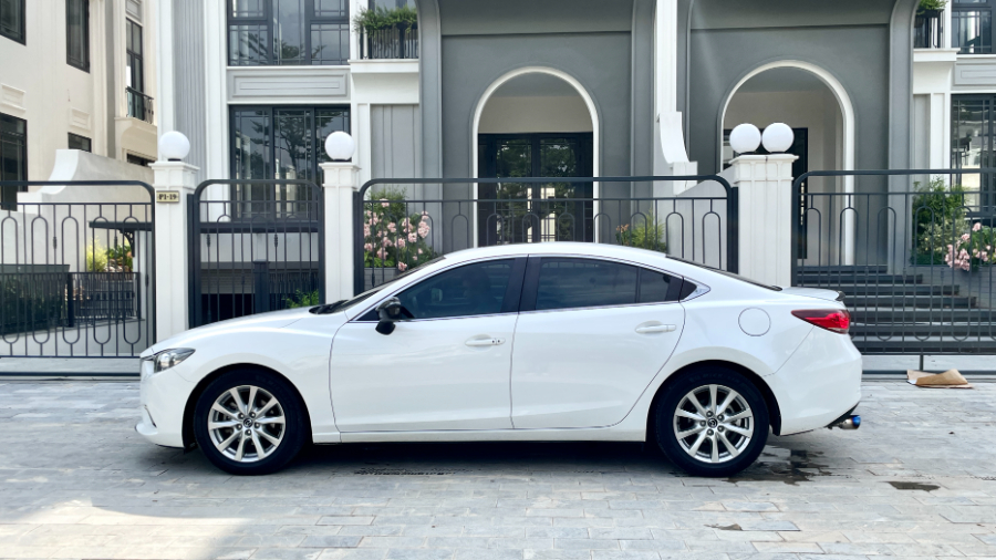 Hình ảnh xe MAZDA 6 LUXURY 2016 TRẮNG - 37000KM