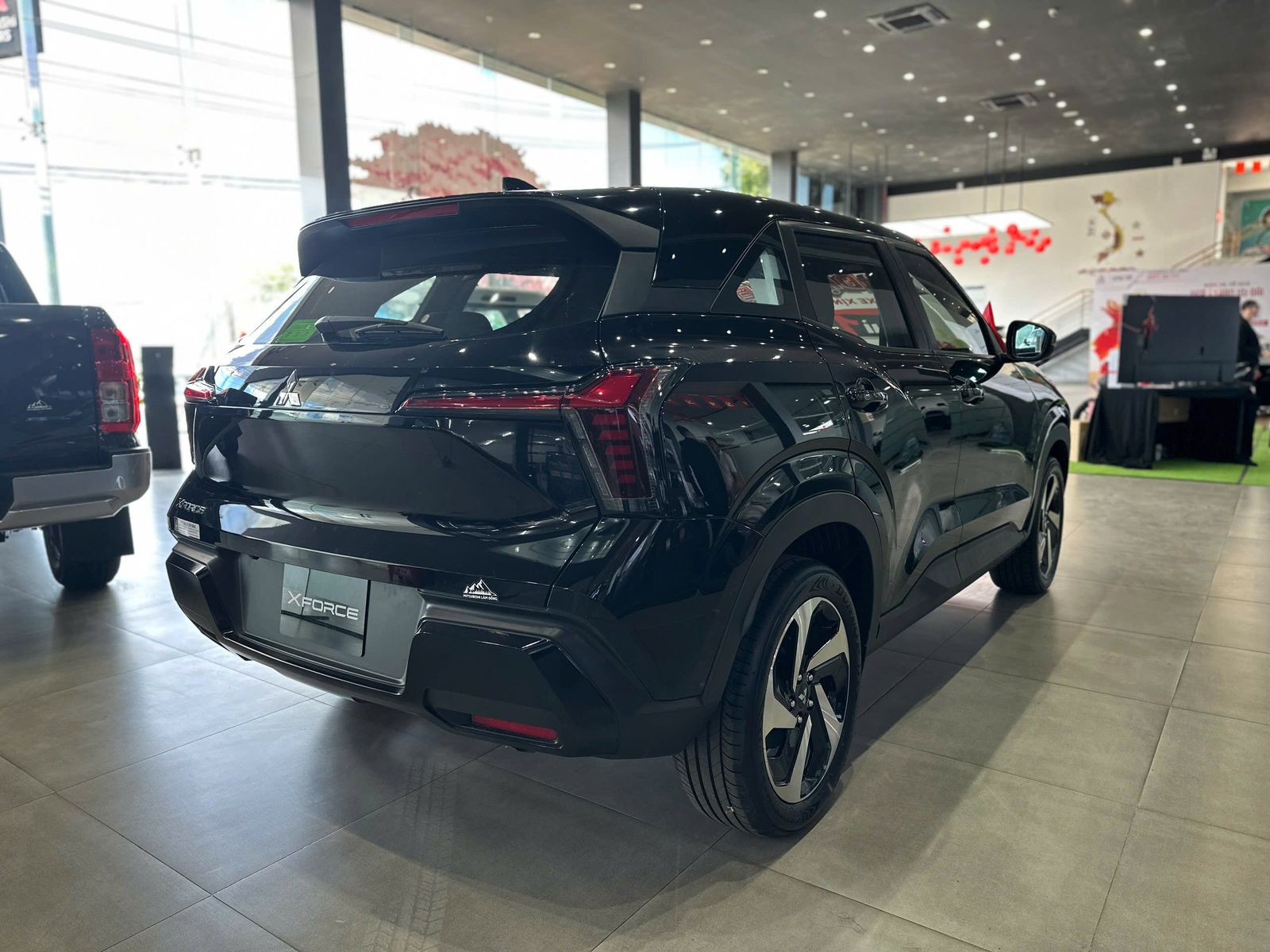 Hình ảnh xe MITSUBISHI XFORCE EXCEED 2024
