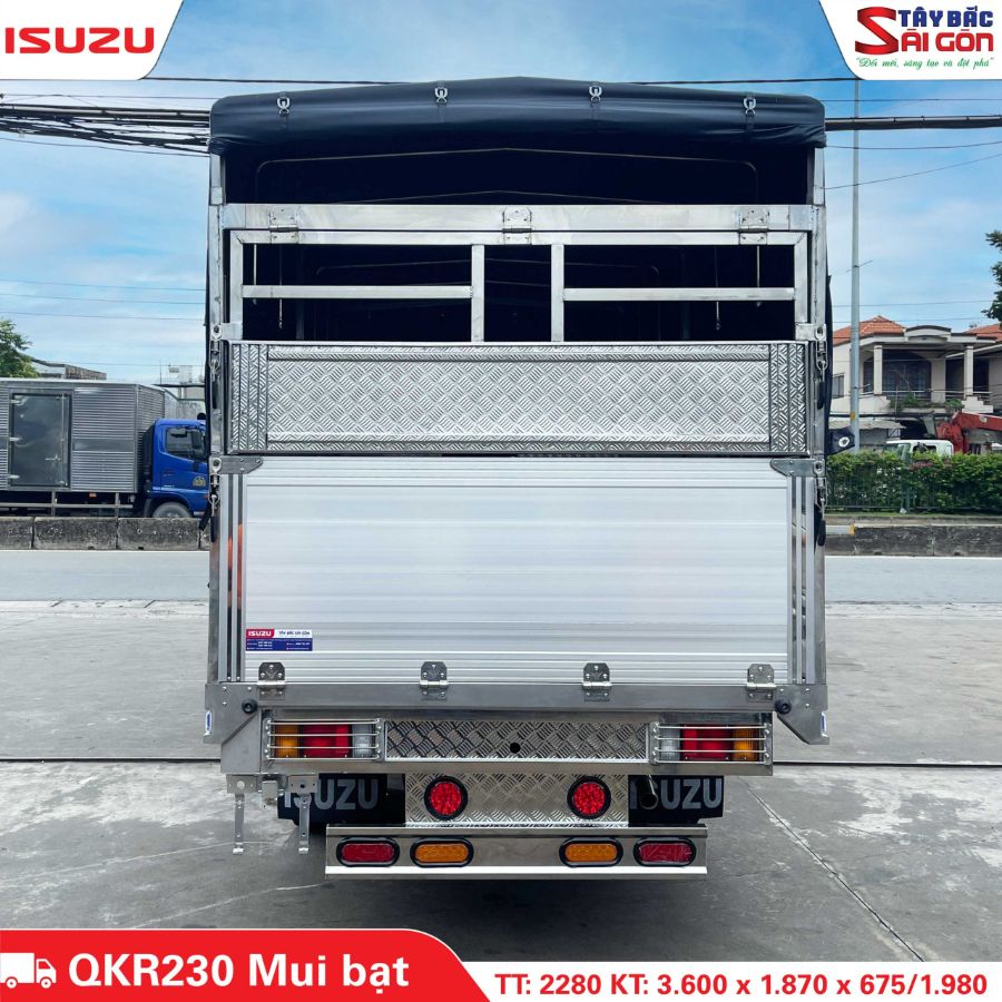 Hình ảnh xe ISUZU QKR230 MUI BẠT E5 2025