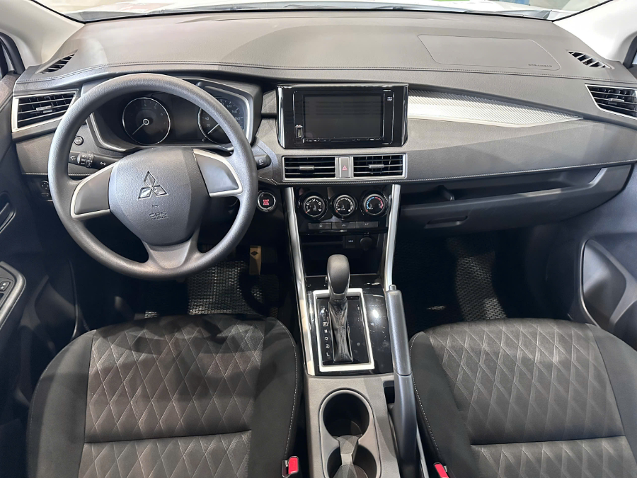 Hình ảnh xe XPANDER AT KD 2025