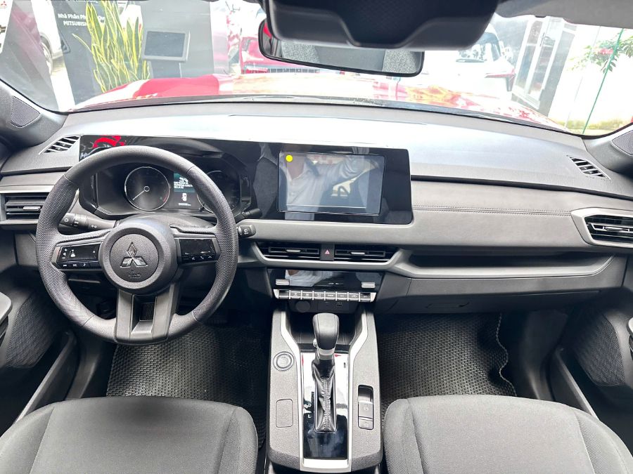 Hình ảnh xe MITSUBISHI XFORCE GLX 2025