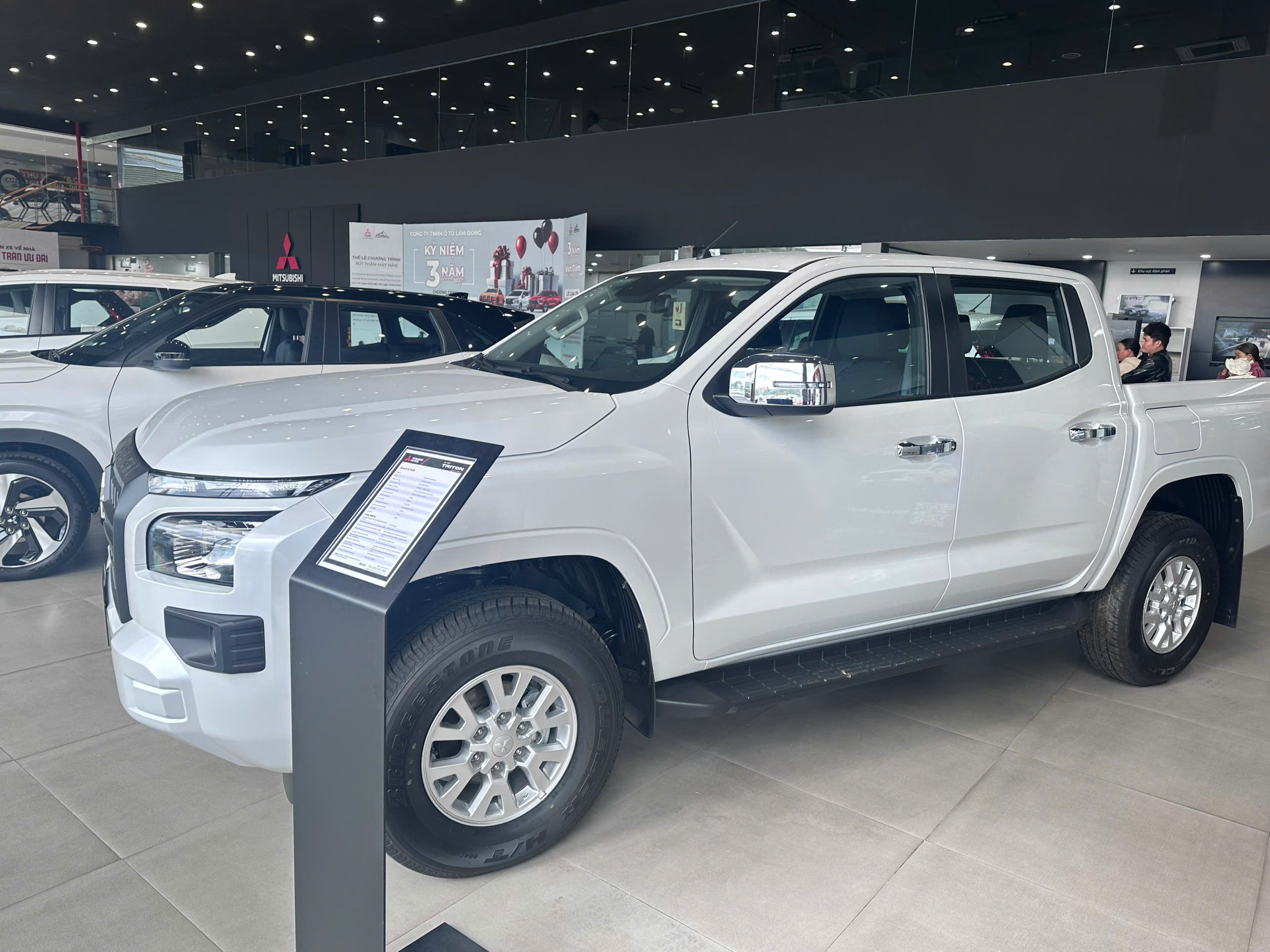 Hình ảnh xe MITSUBISHI TRITON GLX 4X2 2025