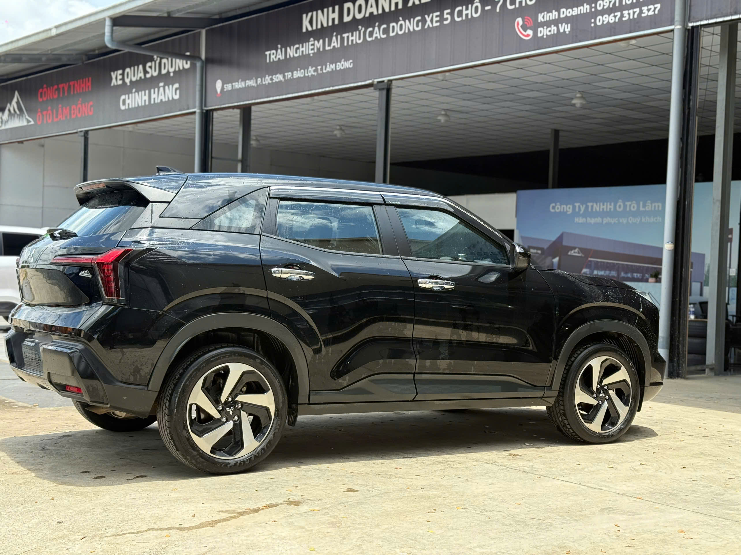 Hình ảnh xe MITSUBISHI XFORCE  2024 - 27.600KM