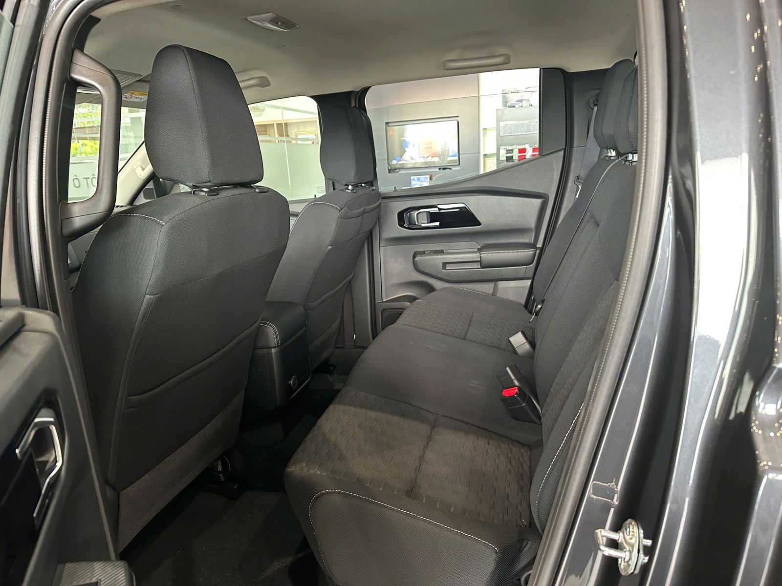 Hình ảnh xe MITSUBISHI TRITON UT GLX 4X2 AT 2025
