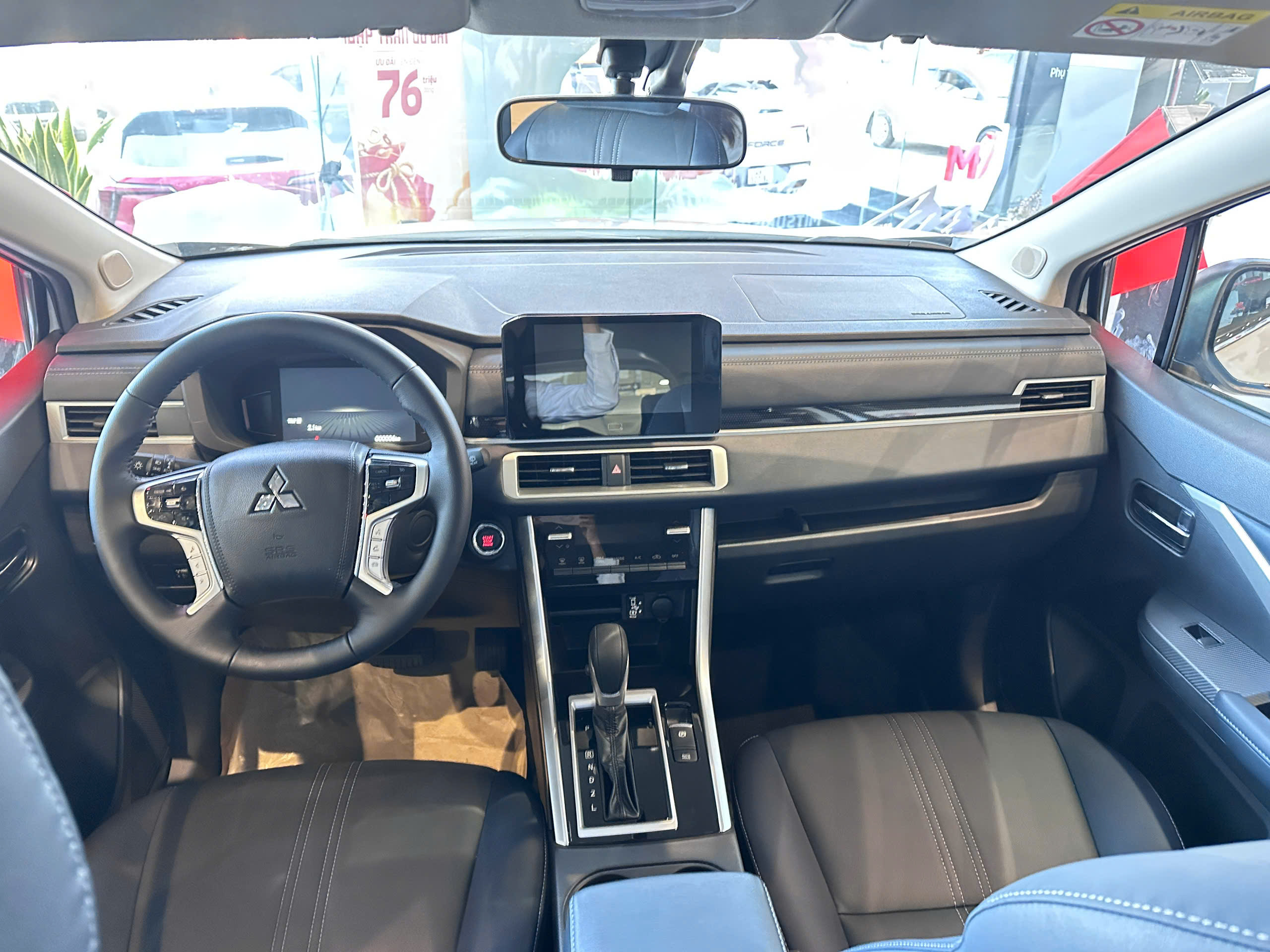 Hình ảnh xe MITSUBISHI XPANDER CROSS 2025