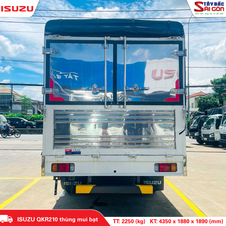 Hình ảnh xe ISUZU QKR210 MUI BẠT E5 2025