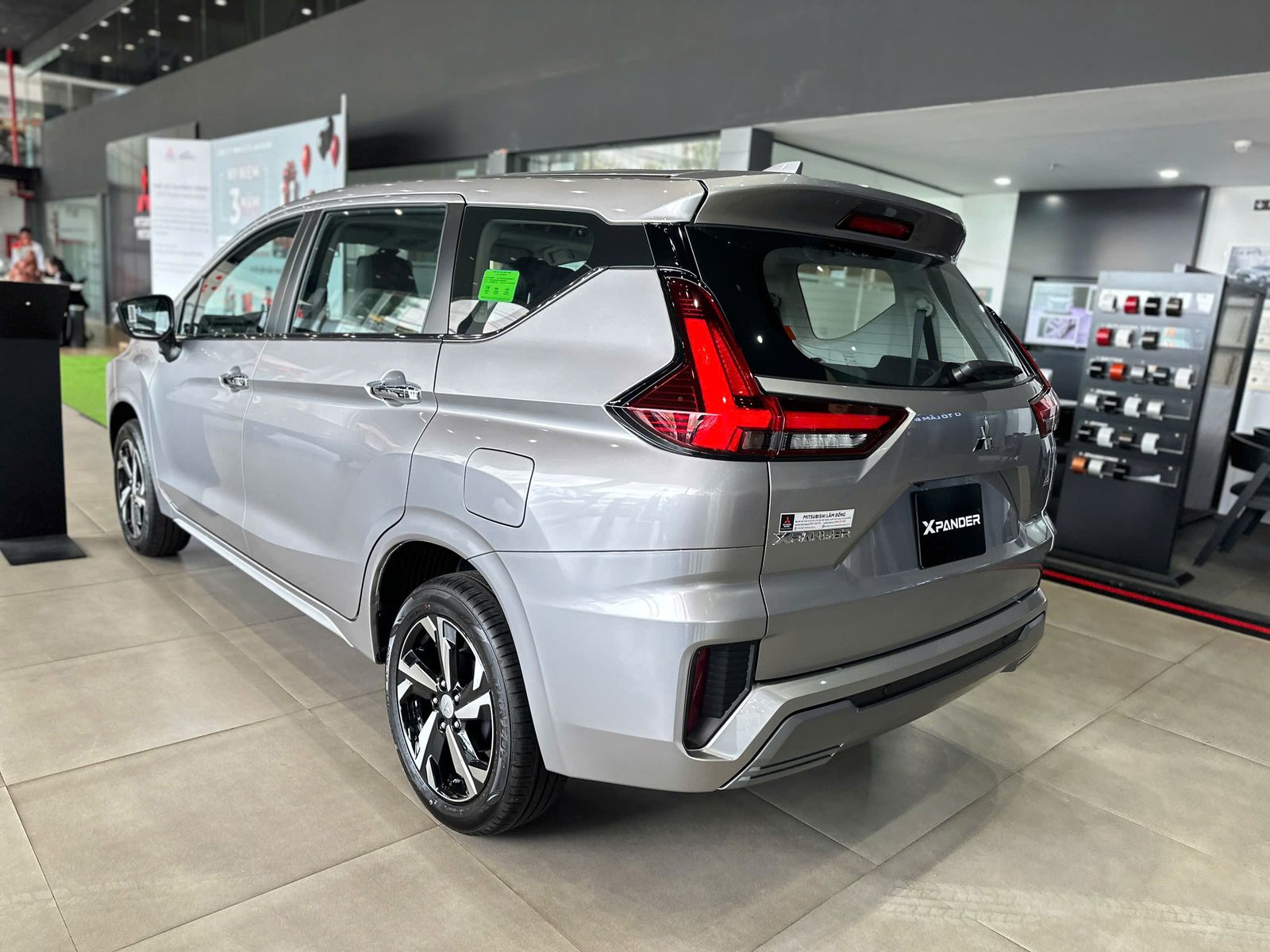 Hình ảnh xe MITSUBISHI XPANDER PREMIUM 2025