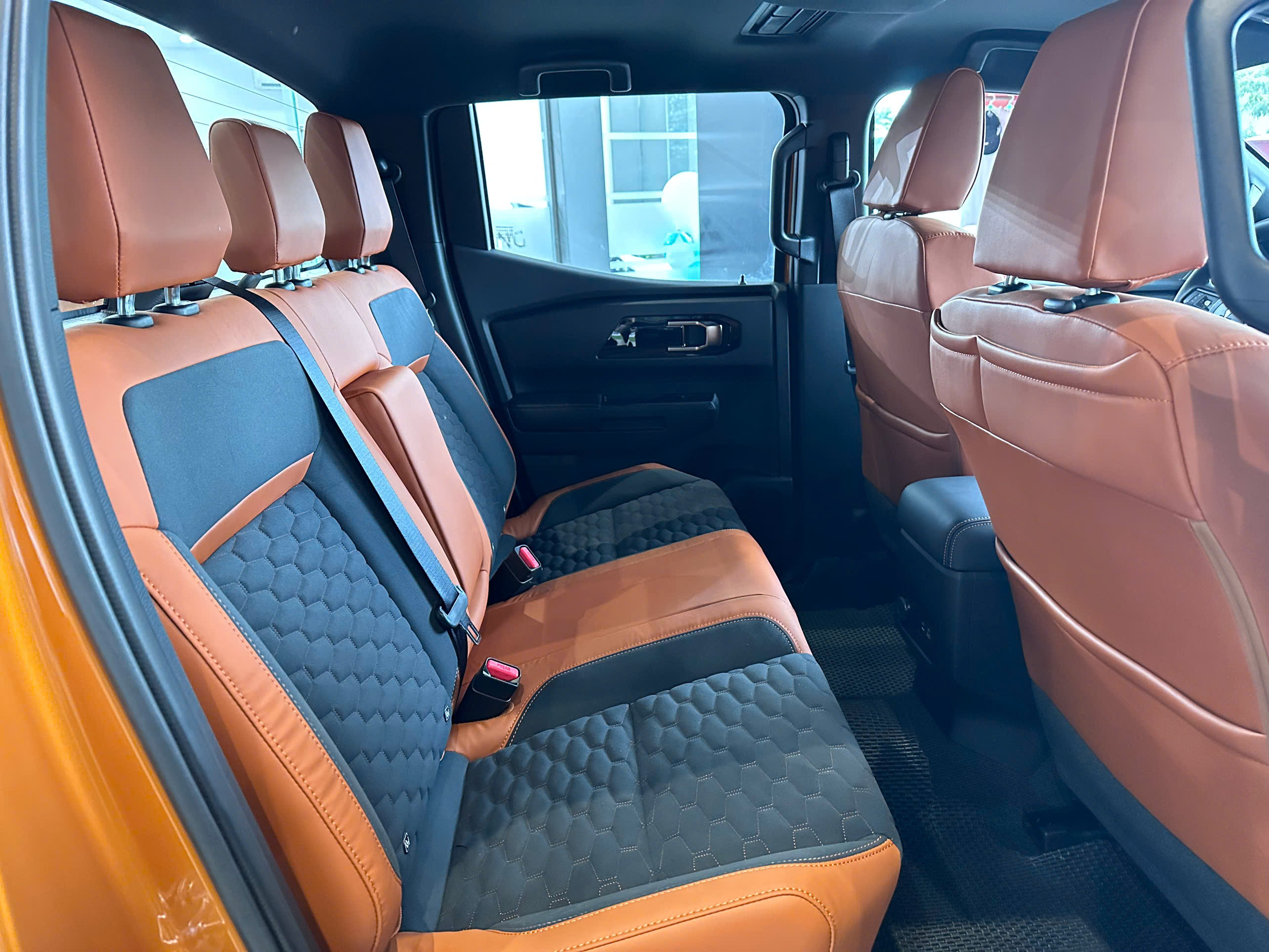 Hình ảnh xe MITSUBISHI TRITON GLS 4X4 AT 2025