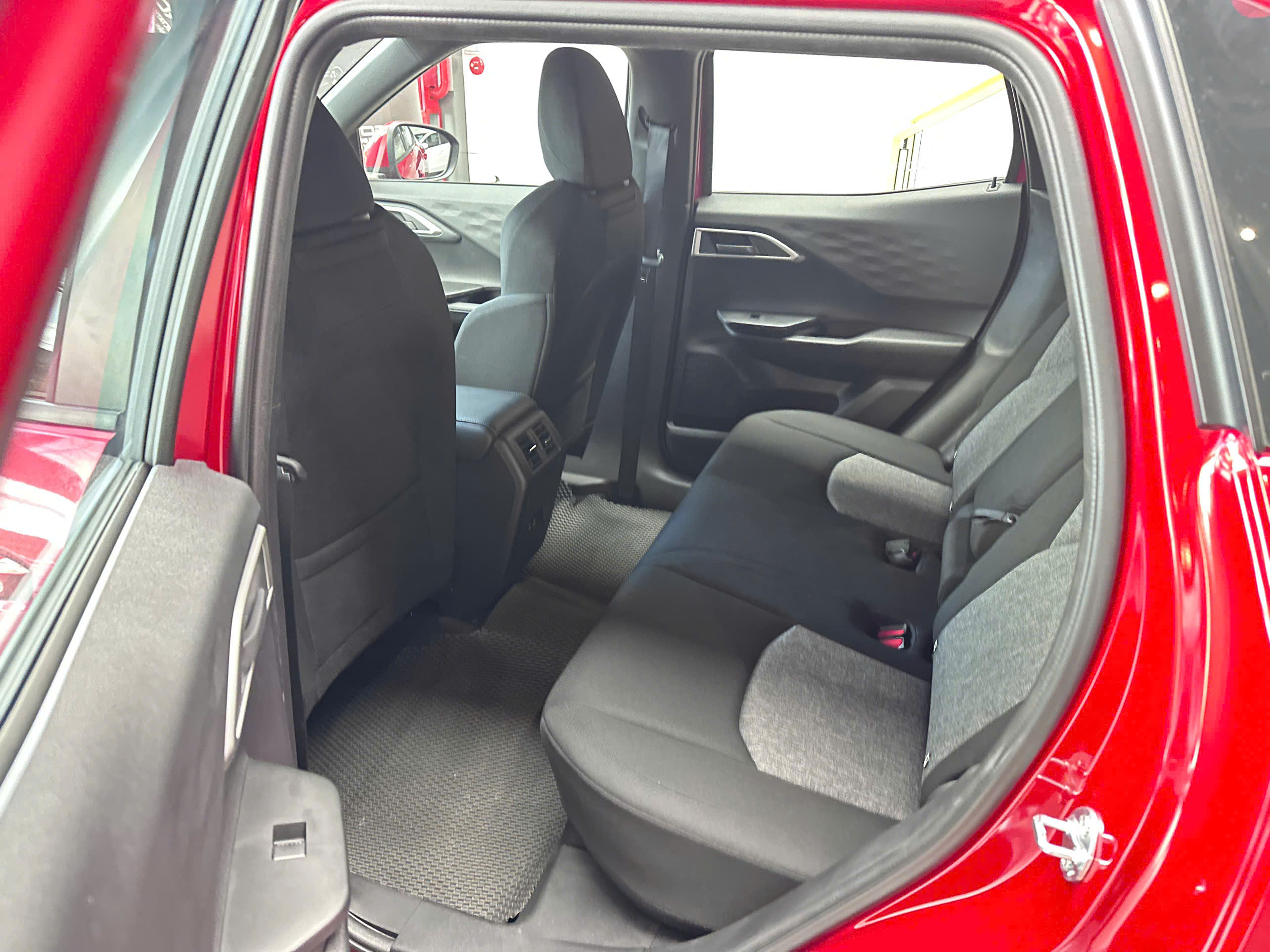 Hình ảnh xe MITSUBISHI XFORCE GLX 2025