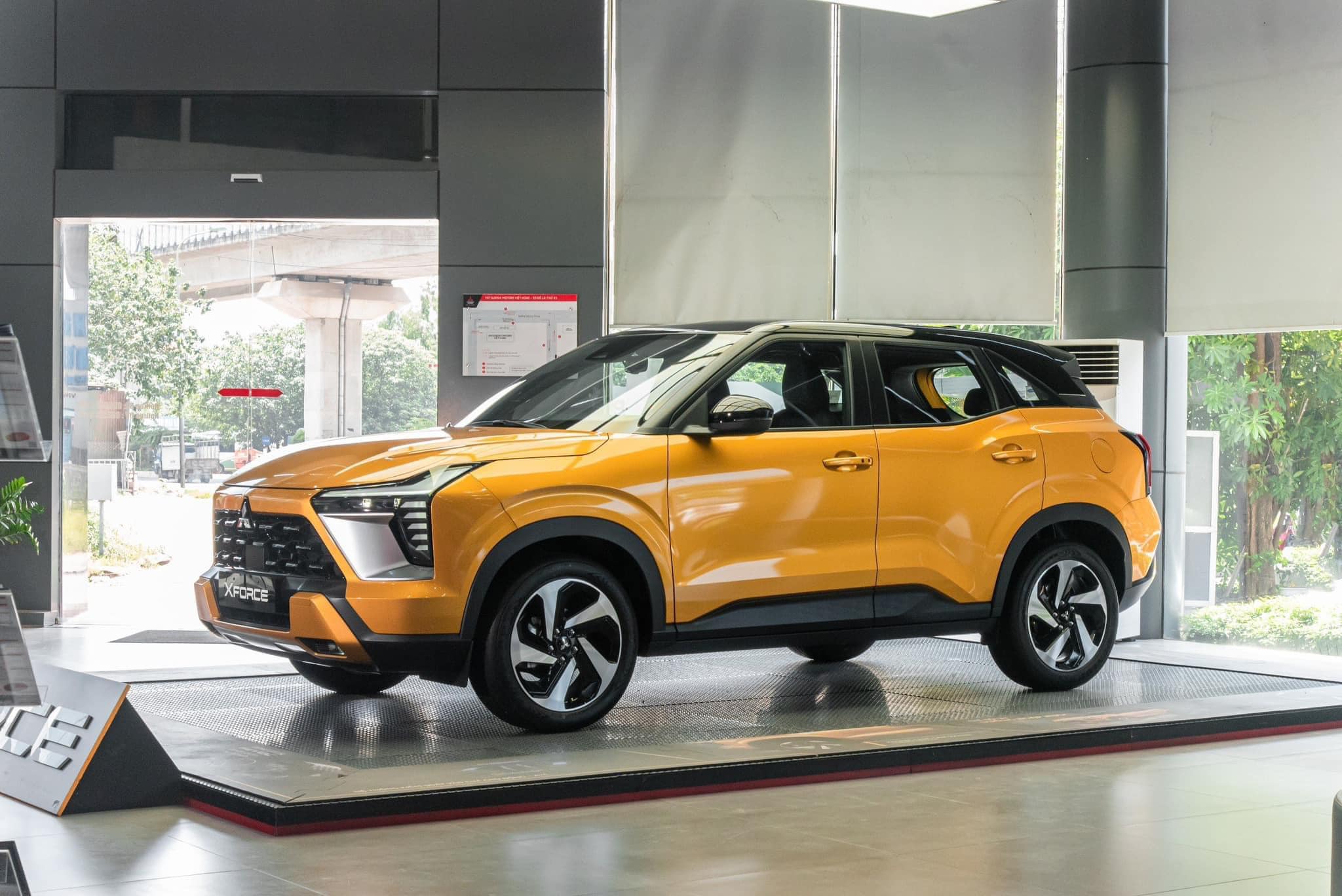 Hình ảnh xe MITSUBISHI XFORCE ULTIMATE - 2025