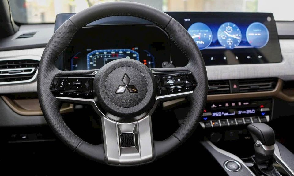 Hình ảnh xe MITSUBISHI XFORCE ULTIMATE - 2025