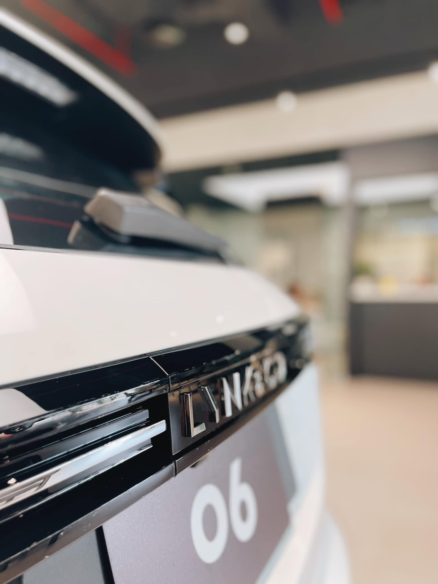 Hình ảnh xe LYNK & CO 06 TRẮNG - XE ĐÔ THỊ - NEW 100%