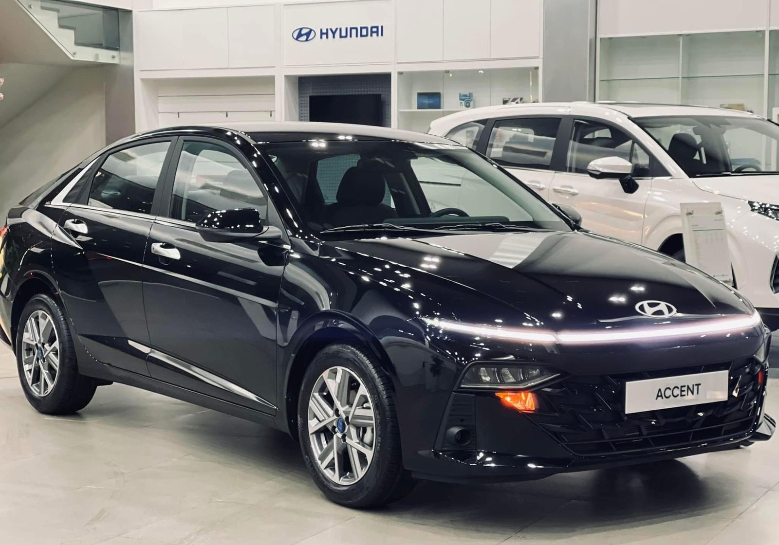Hình ảnh xe HYUNDAI ALL NEW ACCENT 2025 ĐỎ