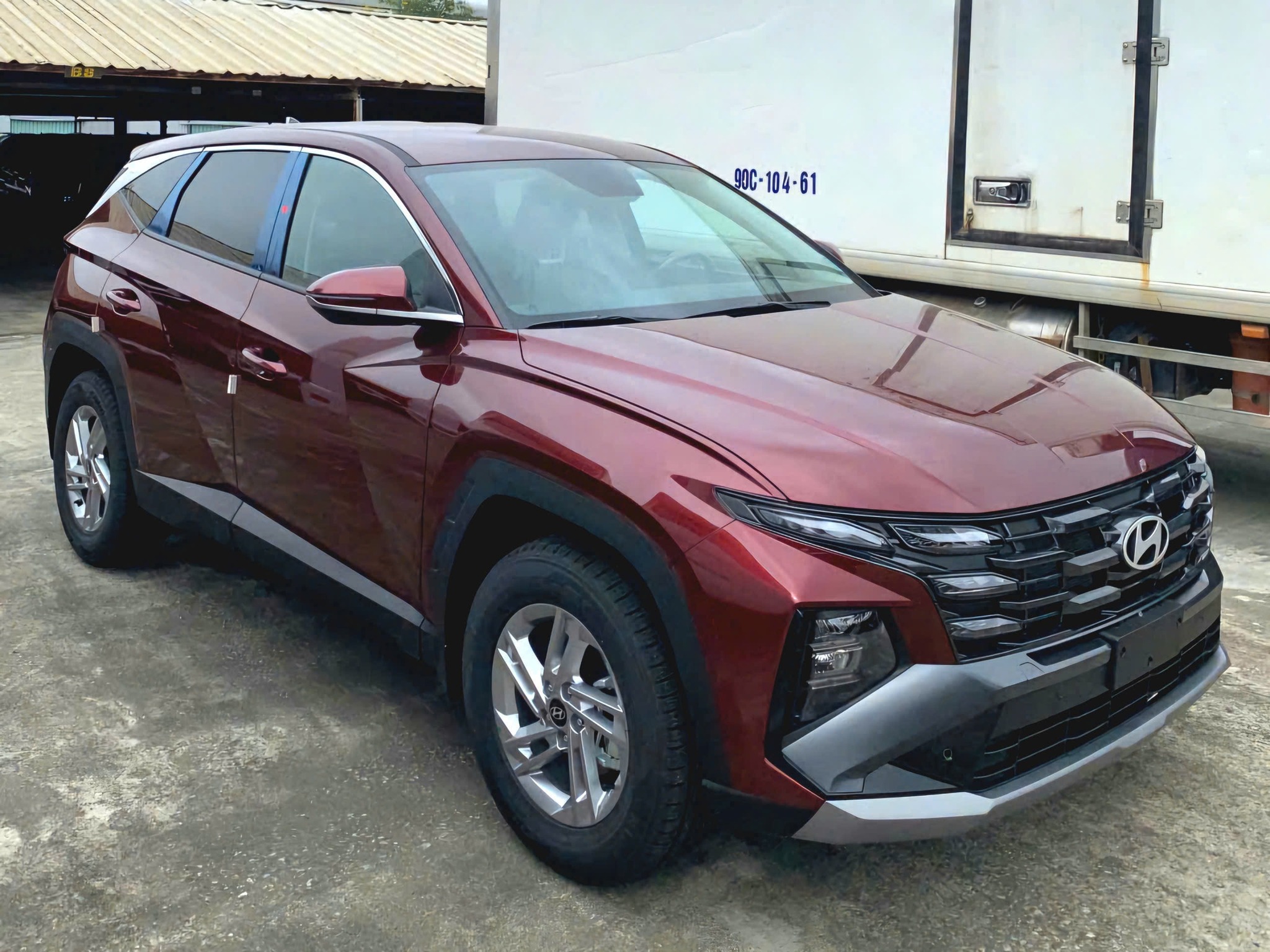 Hình ảnh xe HYUNDAI TUCSON TIÊU CHUẨN 2025 - ĐỎ