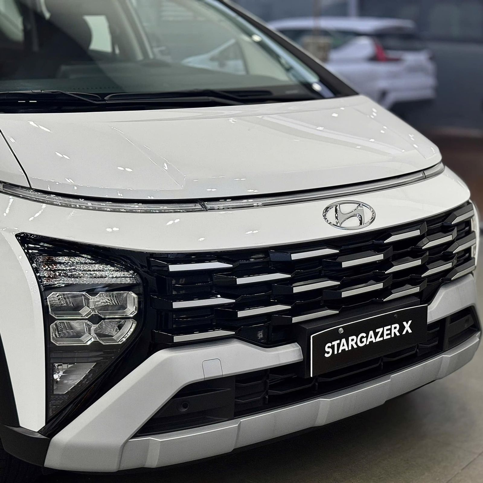 Hình ảnh xe HYUNDAI STARGAZER 2025 TRẮNG