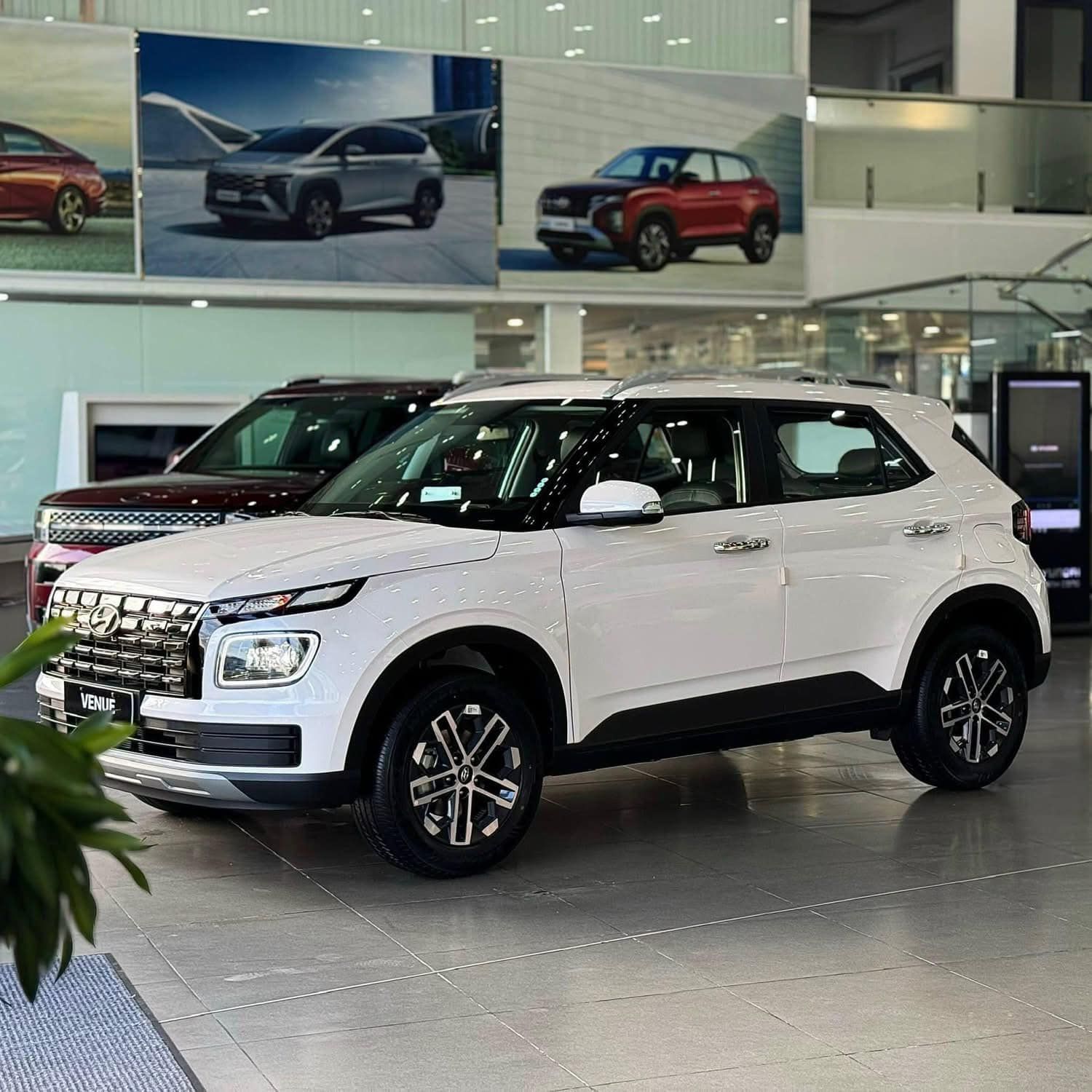Hình ảnh xe HYUNDAI VENUE 2025 TRẮNG