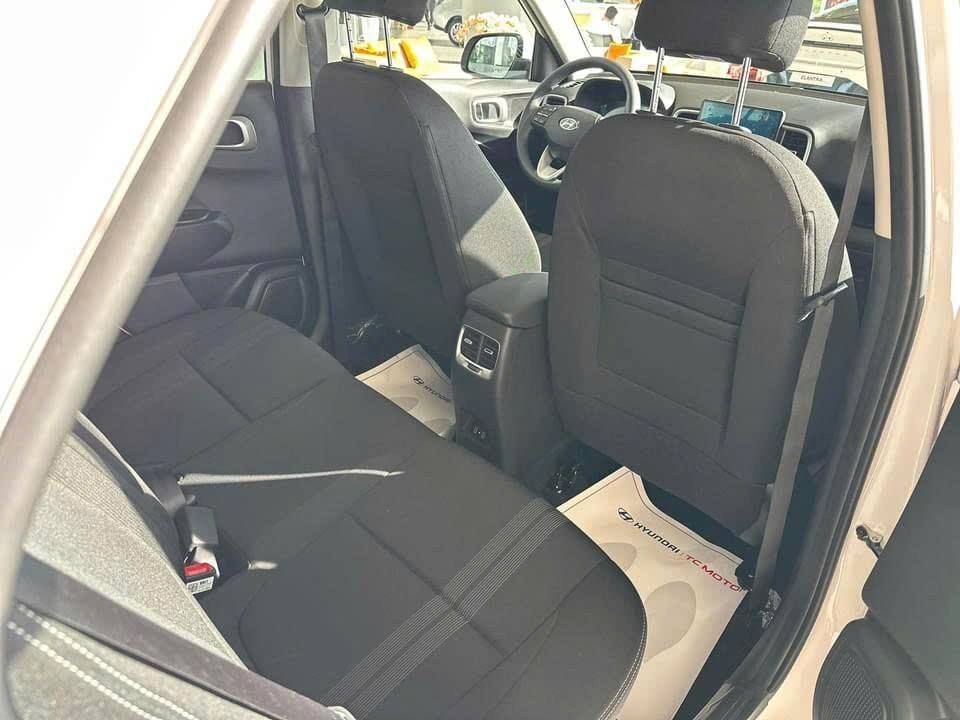 Hình ảnh xe HYUNDAI VENUE TIÊU CHUẨN 2025 - TRẮNG