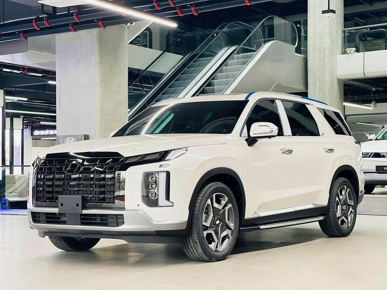 Hình ảnh xe HYUNDAI PALISADE PRESTIGE 2024 - TRẮNG
