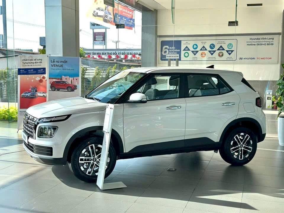 Hình ảnh xe HYUNDAI VENUE TIÊU CHUẨN 2025 - TRẮNG