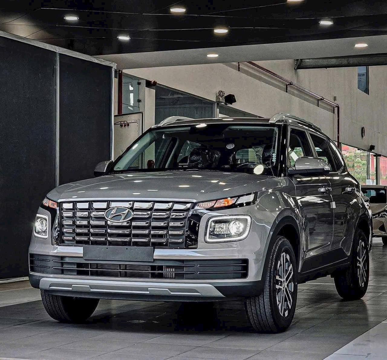 Hình ảnh xe HYUNDAI VENUE ĐẶC BIỆT 2025 - XÁM