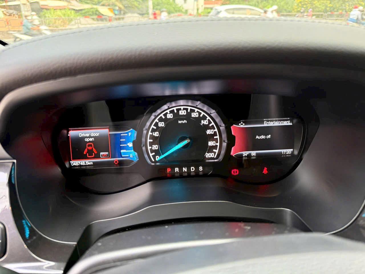 Hình ảnh xe FORD EVEREST TITANIUM 4X2 2020 - 48.000KM