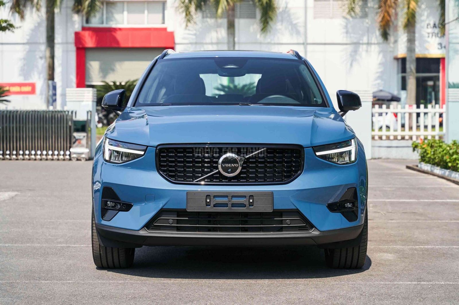 Hình ảnh xe VOLVO XC40 2024