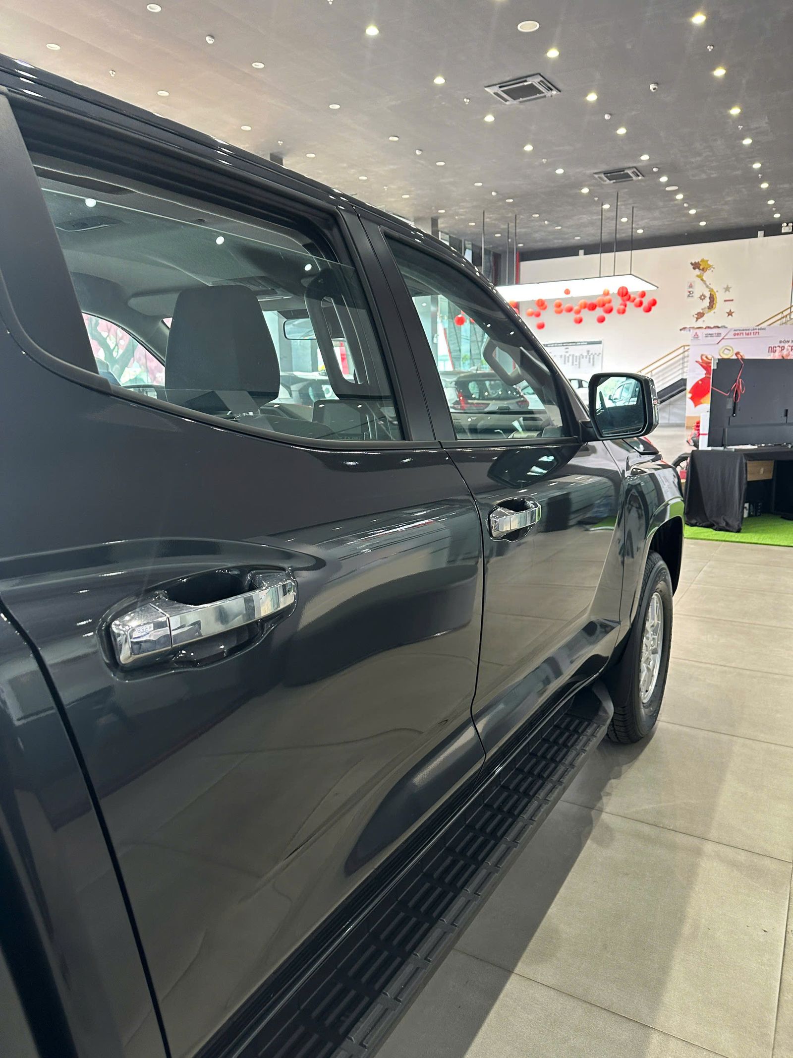 Hình ảnh xe MITSUBISHI TRITON UT GLX 4X2 AT 2025