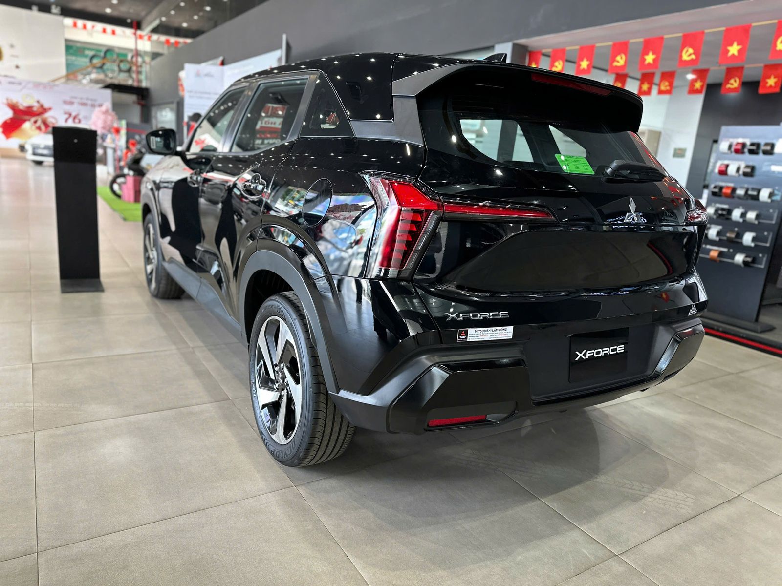 Hình ảnh xe MITSUBISHI XFORCE EXCEED 2024