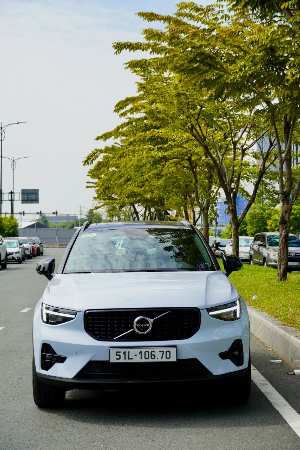 Hình ảnh xe VOLVO XC40 ULTRA 2025