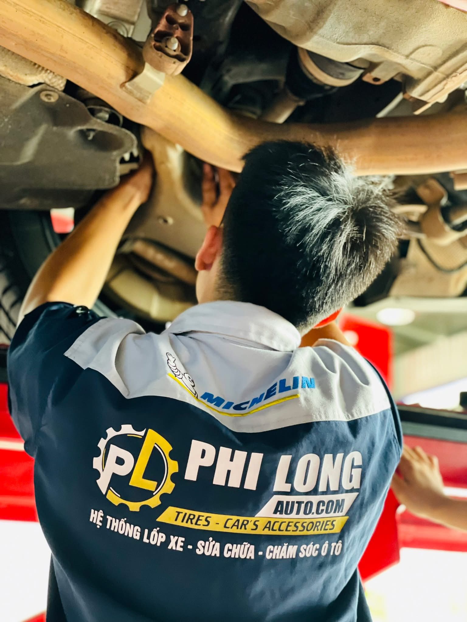 Hình ảnh xe KIỂM TRA HỆ THỐNG GIẢM XÓC/PHUÔC  Tại 𝗛𝗘̣̂ 𝗧𝗛𝗢̂́𝗡𝗚 𝗟𝗢̂́𝗣 𝗫𝗘 𝗣𝗛𝗜 𝗟𝗢𝗡𝗚