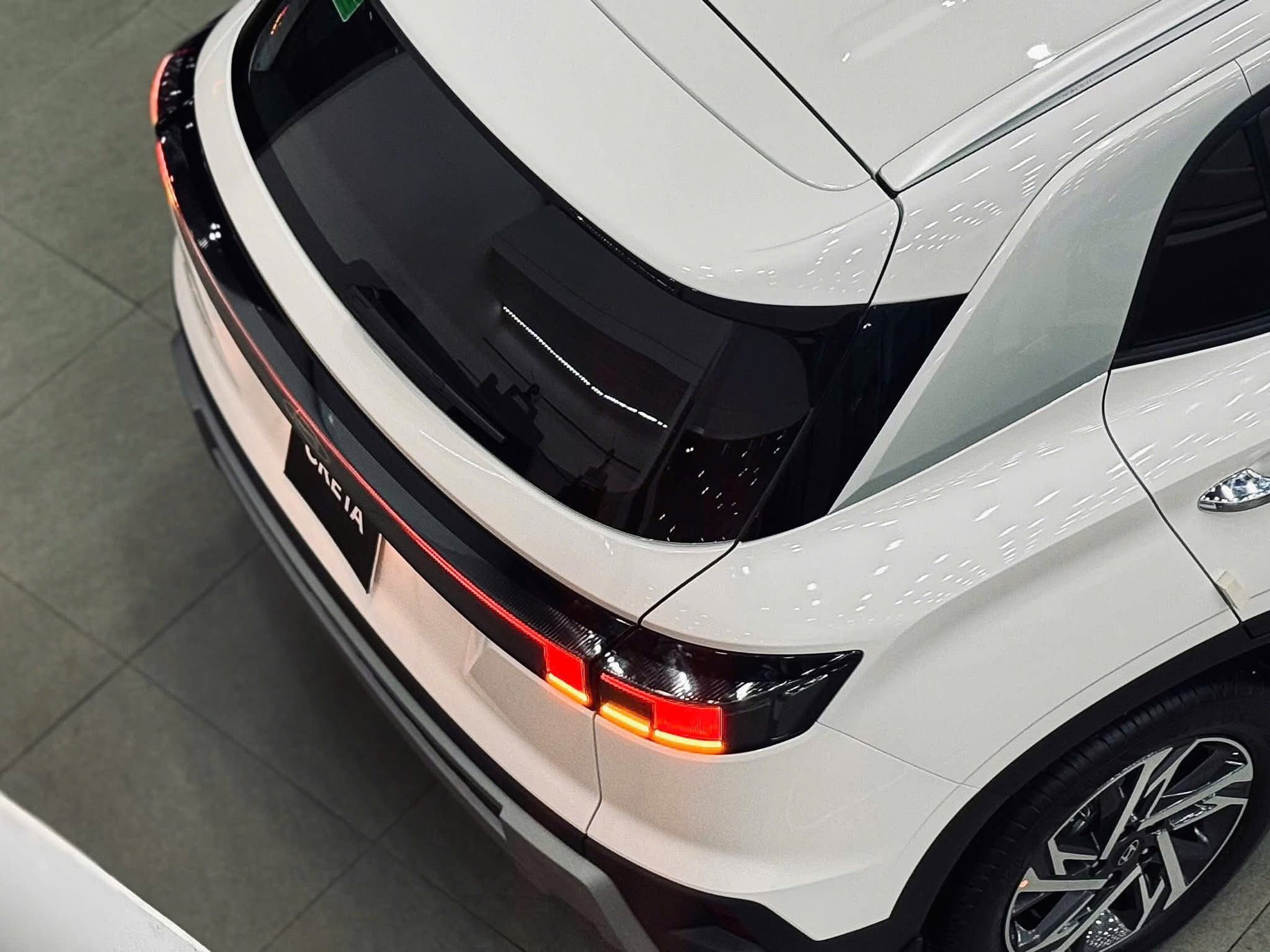 Hình ảnh xe HYUNDAI CRETA CAO CẤP 2025 - TRẮNG