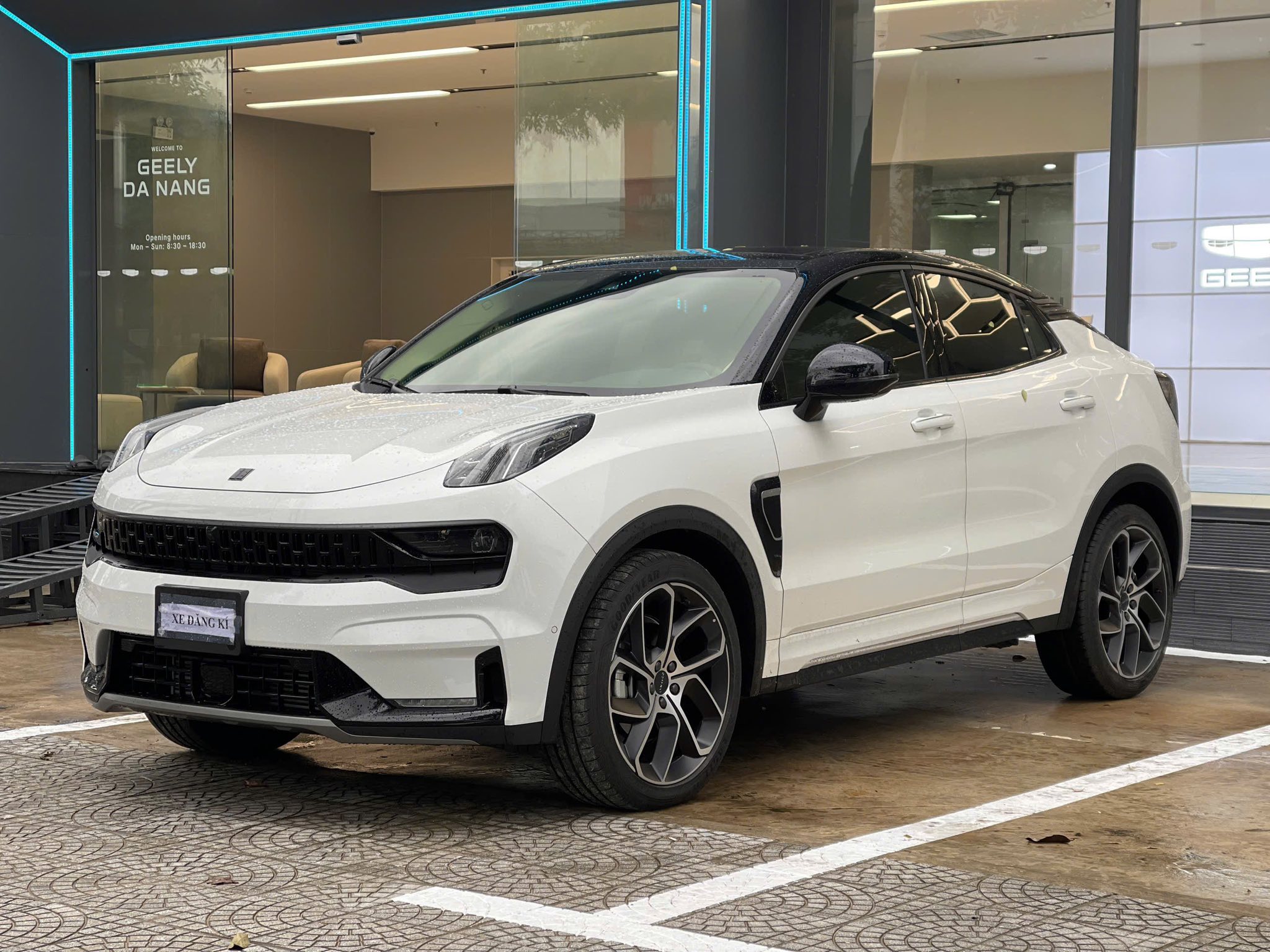 Hình ảnh xe 🚘 LYNK & CO 05 – Động cơ 2.0 Turbo T4 Evo với 254 Mã lực - 2025