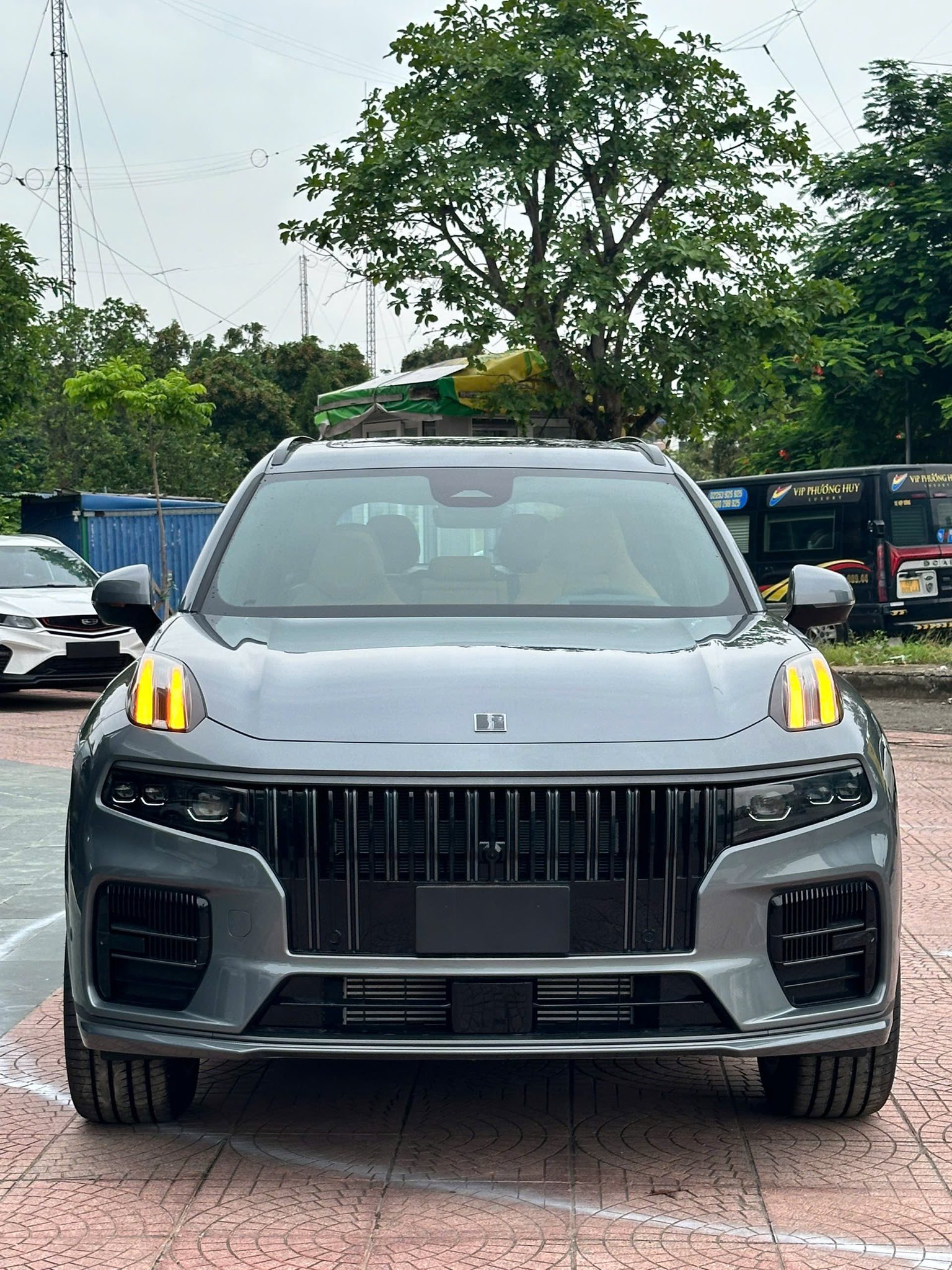 Hình ảnh xe LYNK & CO 09 2025