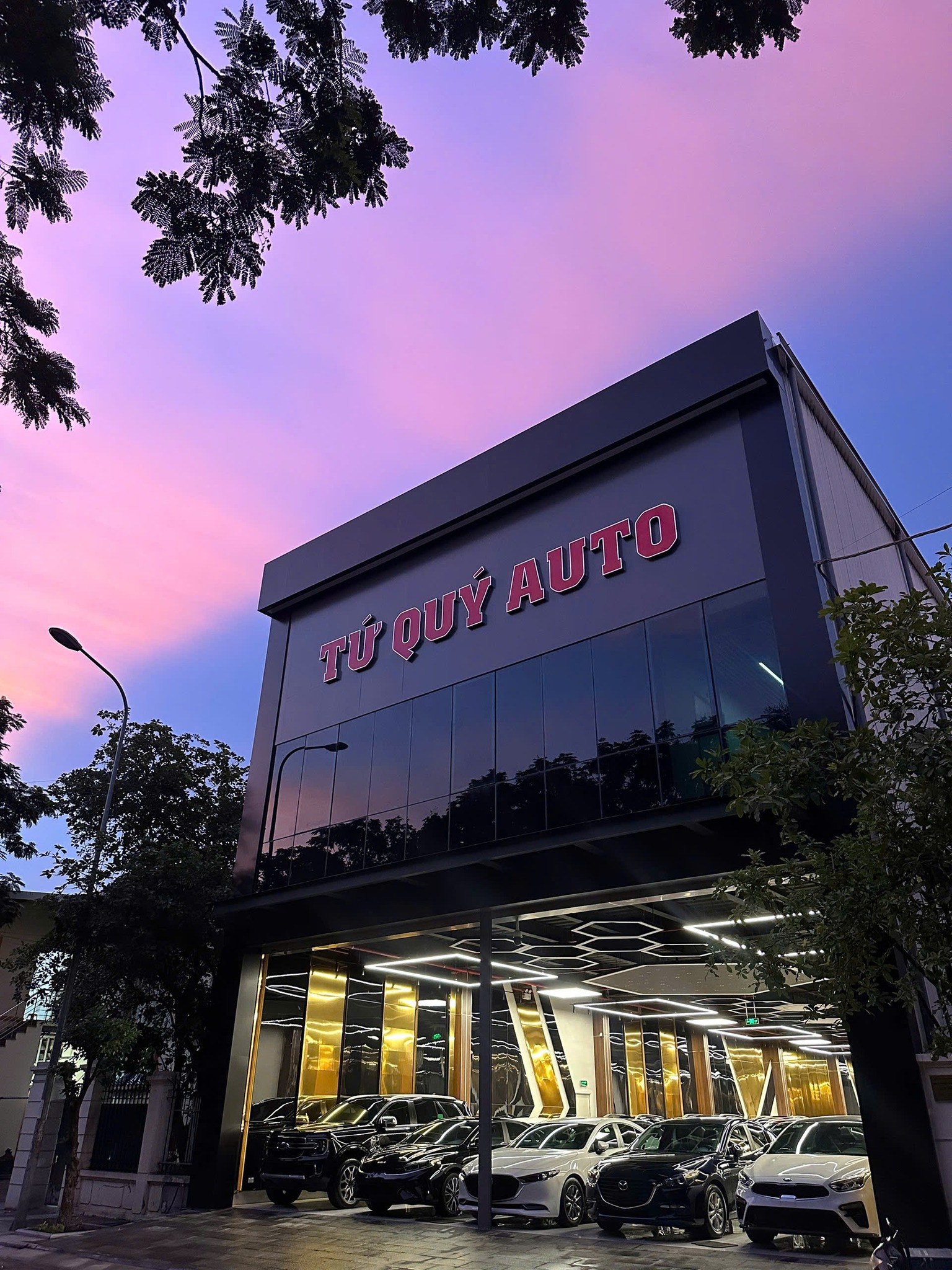 Banner cửa hàng TỨ QUÝ AUTO