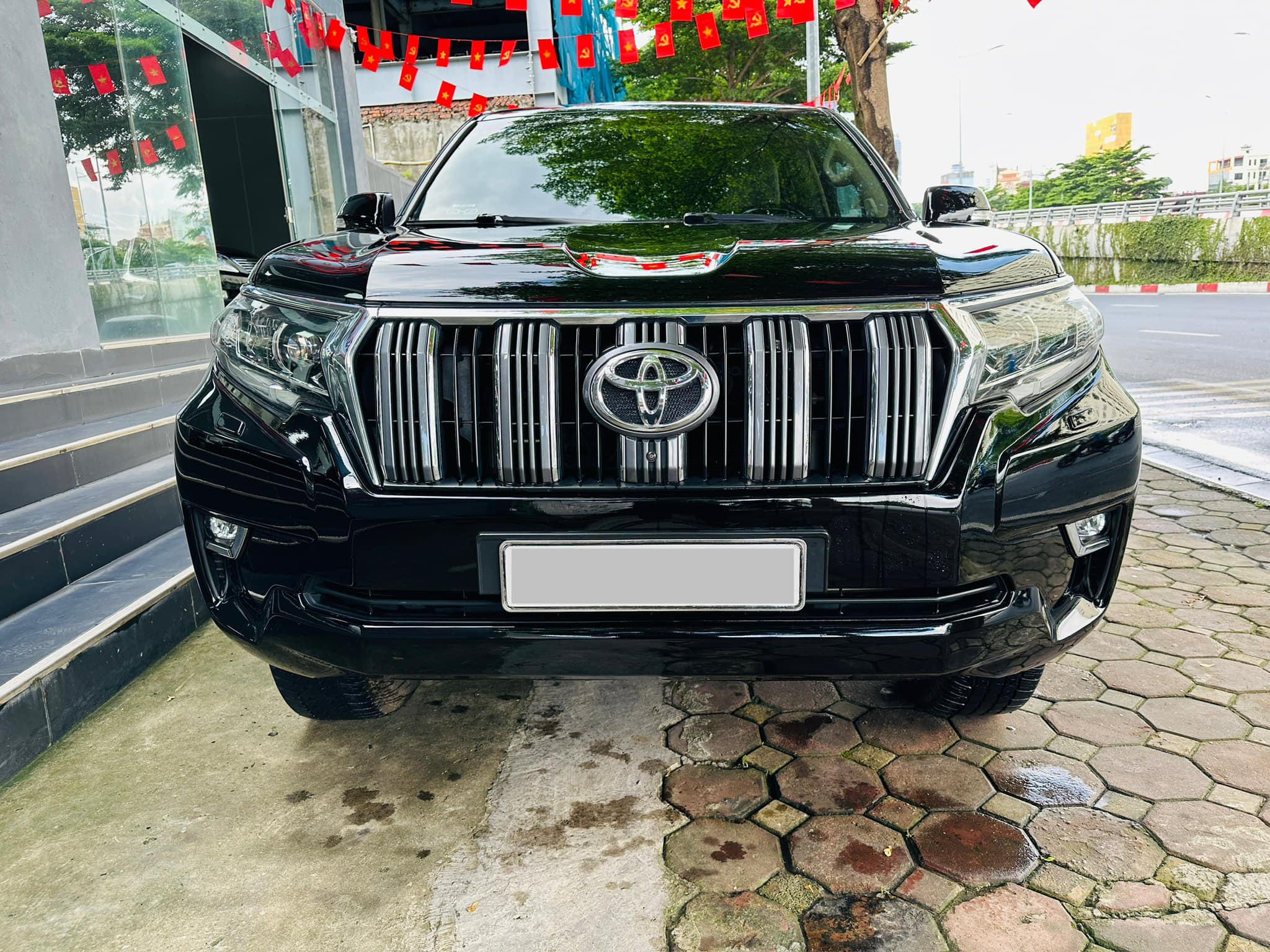 Hình ảnh xe Prado VX sx 2019 một chủ mua từ mới