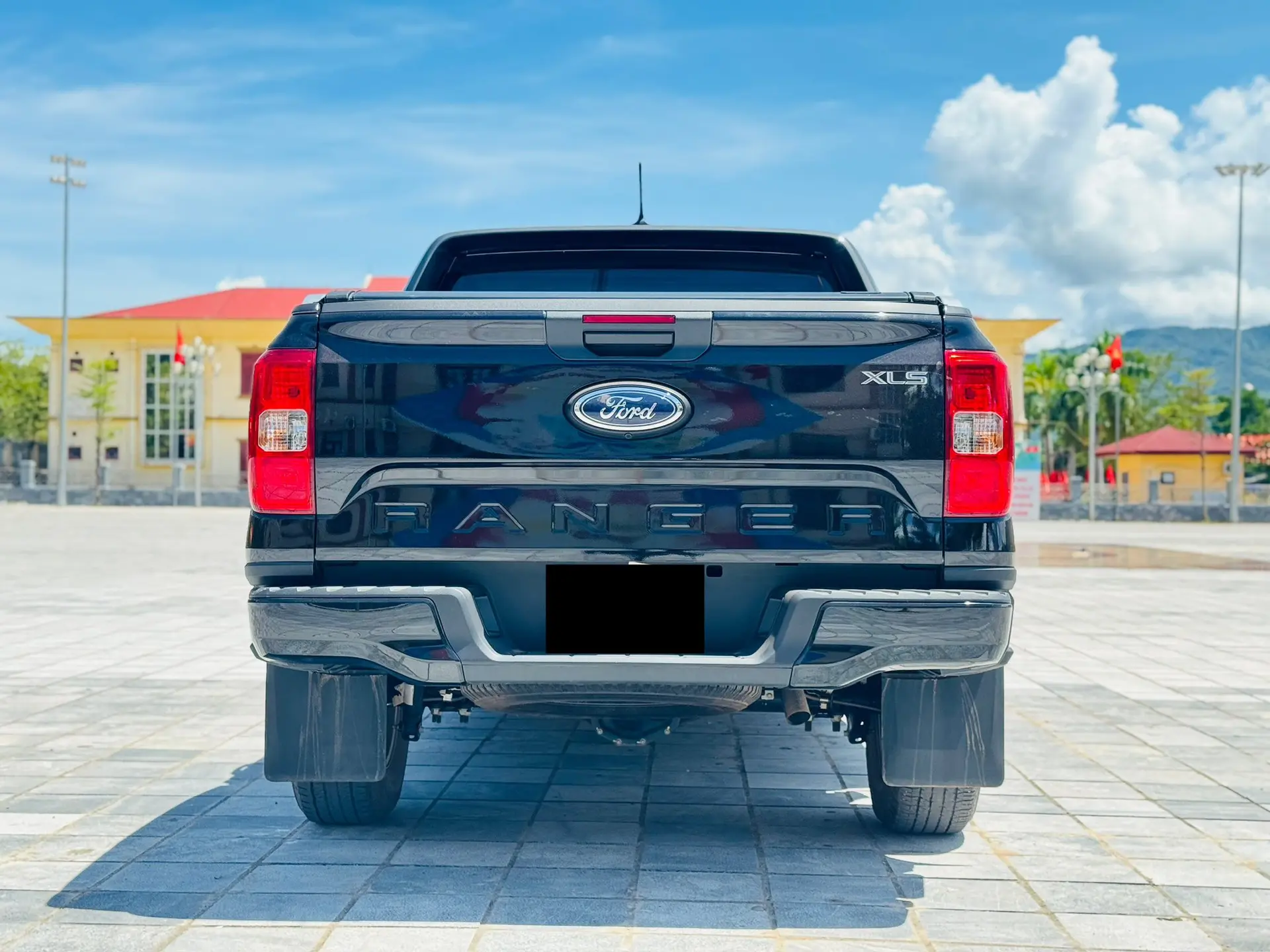 Hình ảnh xe FORD RANGER XLS 4X4 2024 - 15.000KM