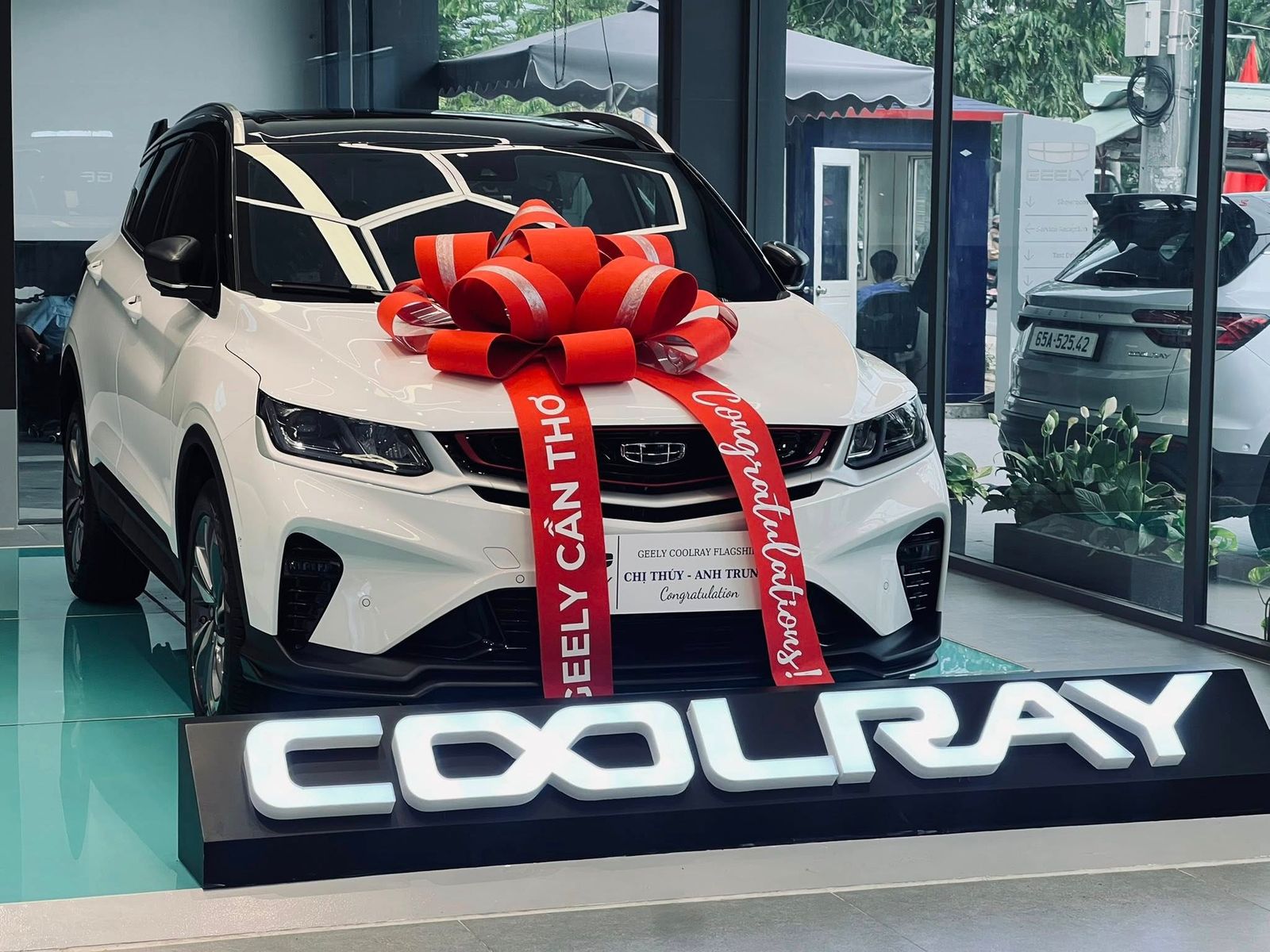 Hình ảnh xe GEELY COOLRAY FLAGSHIP NĂM 2025
