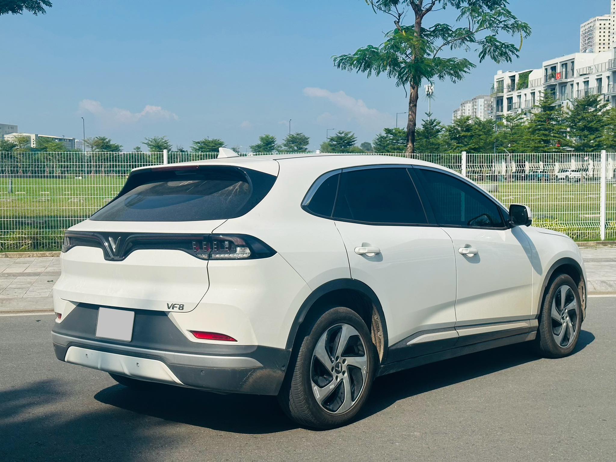 Hình ảnh xe VINFAST VF8 ECO 2024 - 20.000KM